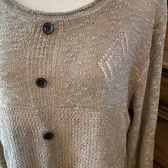 🎄NWOT Tunic Ruffle Sweater 🎄 - Picture 4 of 9